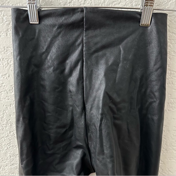 Commando Control Faux Leather Legging Women's Size Small - Picture 5 of 11